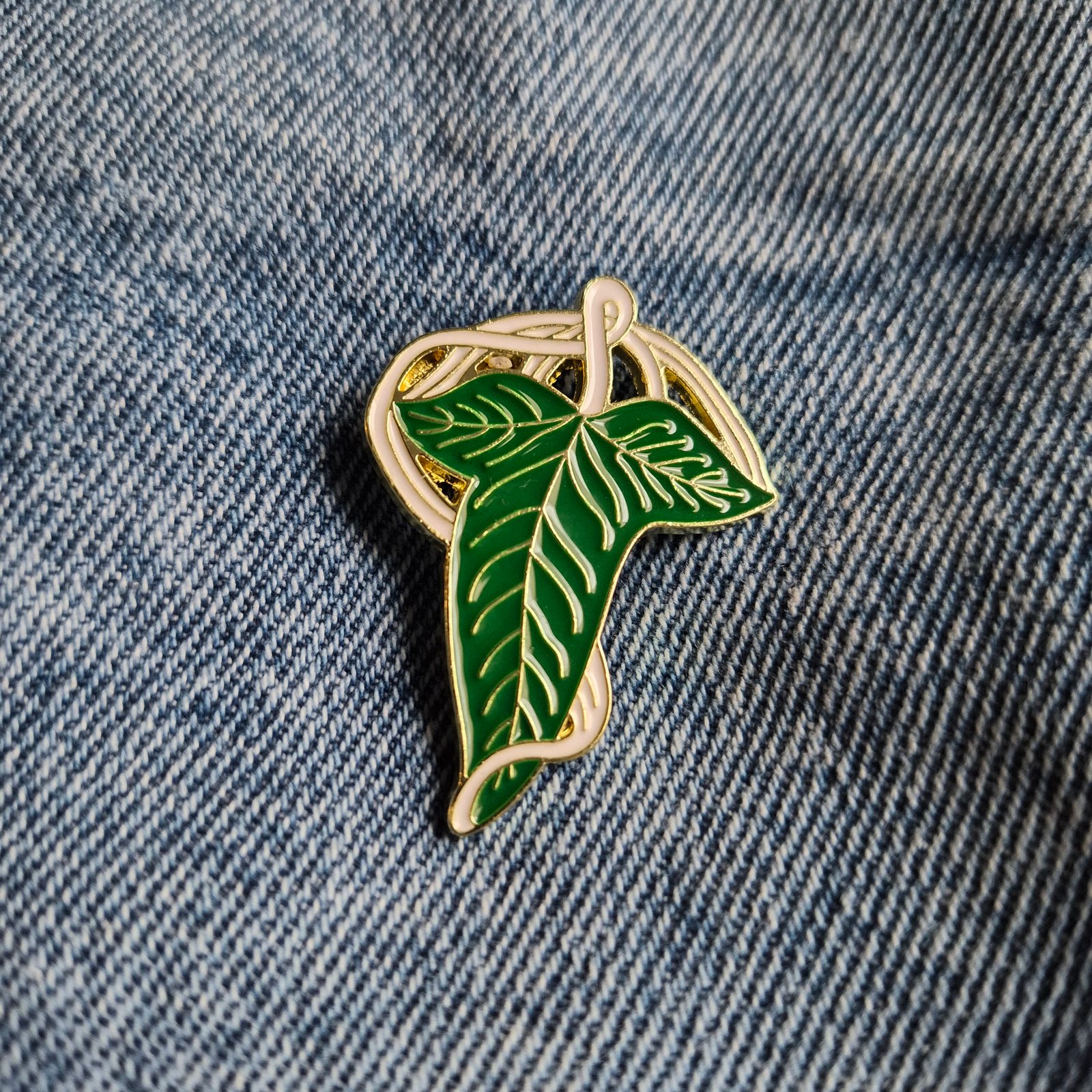 Pin Comunidad del Anillo